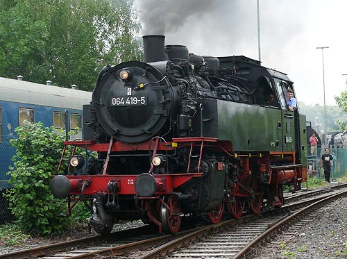 64 419