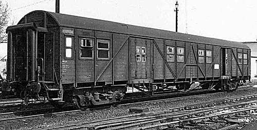 MPw4y 113 976 Esn xx0467 Paderborn